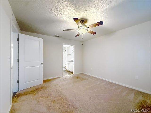 1399 W Cary Drive, Citrus Springs, FL 34434