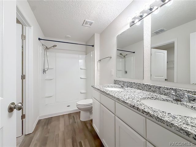 1399 W Cary Drive, Citrus Springs, FL 34434