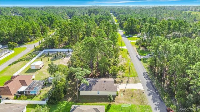 1399 W Cary Drive, Citrus Springs, FL 34434