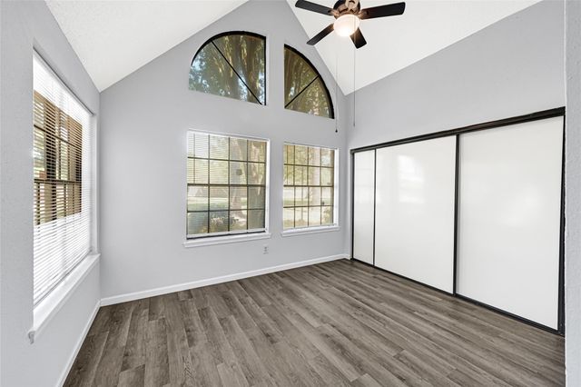 16800 Sugar Pine Drive 31, Houston, TX 77090