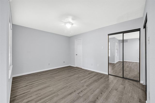 16800 Sugar Pine Drive 31, Houston, TX 77090
