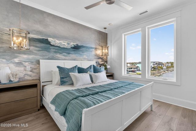 458 Ocean Boulevard W, Supply, NC 28462