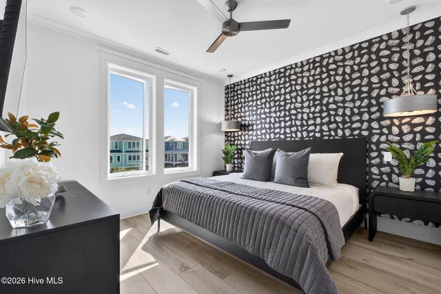 458 Ocean Boulevard W, Supply, NC 28462