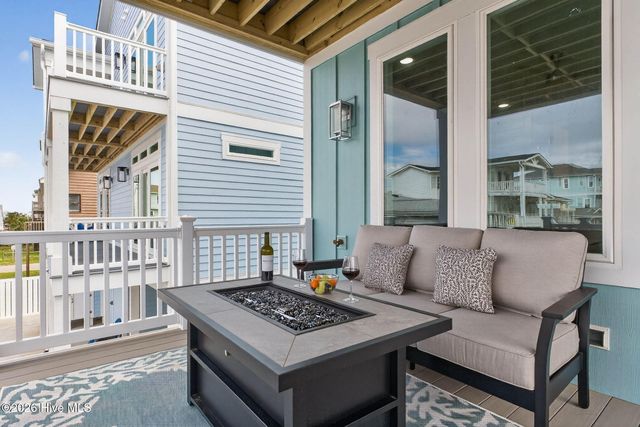 458 Ocean Boulevard W, Supply, NC 28462