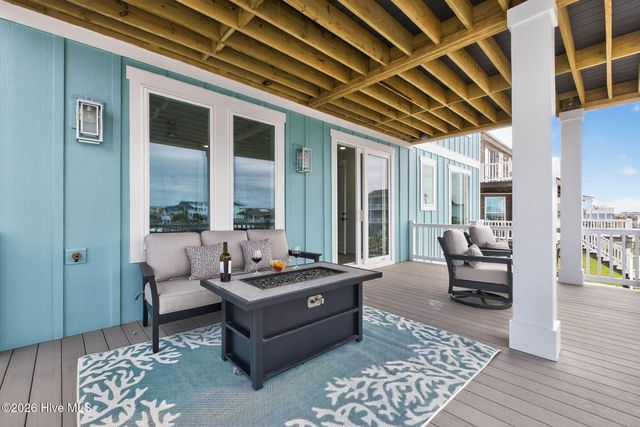 458 Ocean Boulevard W, Supply, NC 28462