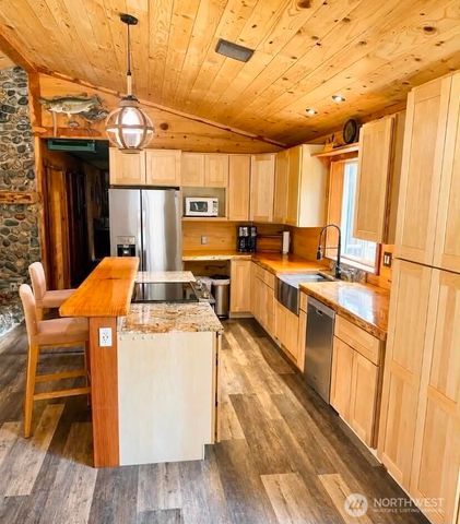 382 Lower Elwha Road, Port Angeles, WA 98363