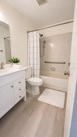 114 SPREADING OAK COURT, Sanford, FL 32773