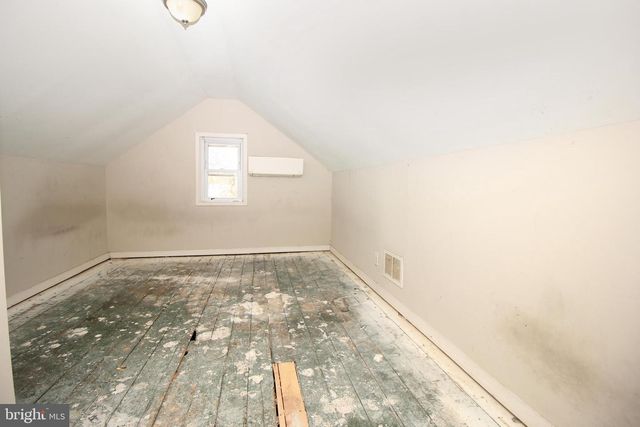 202 CHESTNUT AVE, West Berlin, NJ 08091