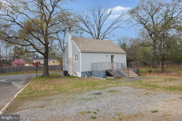 202 CHESTNUT AVE, West Berlin, NJ 08091