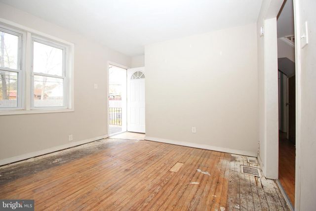 202 CHESTNUT AVE, West Berlin, NJ 08091