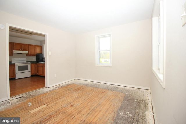 202 CHESTNUT AVE, West Berlin, NJ 08091