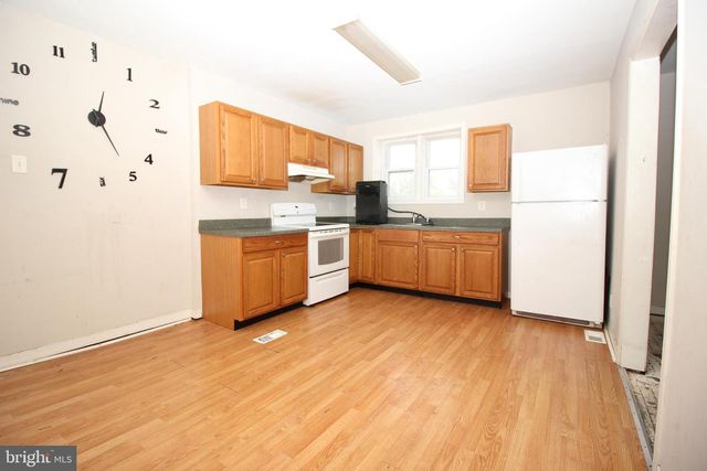 202 CHESTNUT AVE, West Berlin, NJ 08091