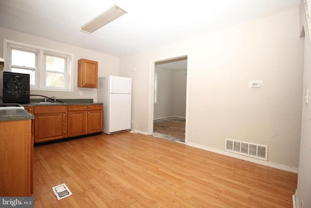 202 CHESTNUT AVE, West Berlin, NJ 08091