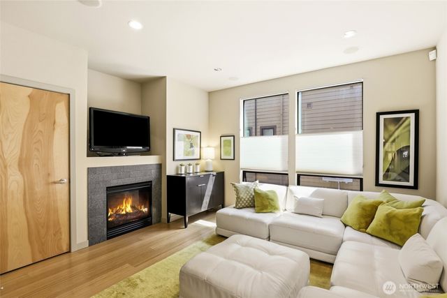 4923 39th Avenue S, Seattle, WA 98118