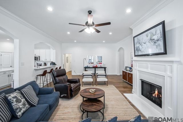 8922 Dalwood Dr, Denham Springs, LA 70726