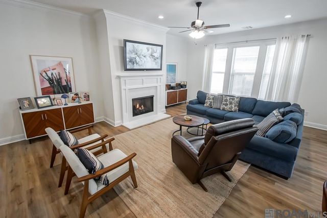 8922 Dalwood Dr, Denham Springs, LA 70726