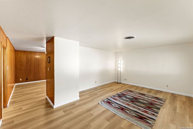 1123 Nancy Beth, Kerrville, TX 78028