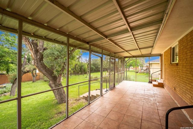 1123 Nancy Beth, Kerrville, TX 78028