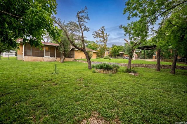 1123 Nancy Beth, Kerrville, TX 78028