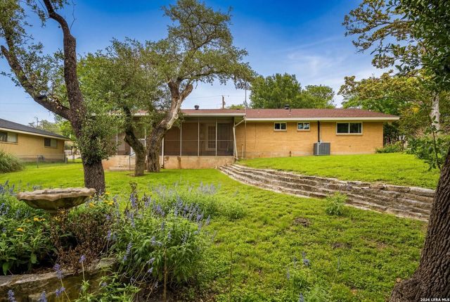 1123 Nancy Beth, Kerrville, TX 78028