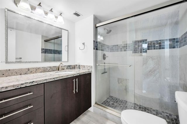 3300 W Rolling Hills Cir 307, Davie, FL 33328