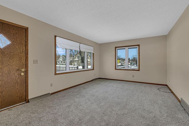 2104 3rd Street N, Saint Cloud, MN 56303