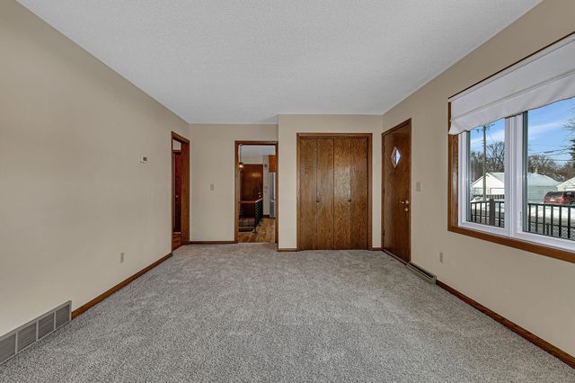 2104 3rd Street N, Saint Cloud, MN 56303