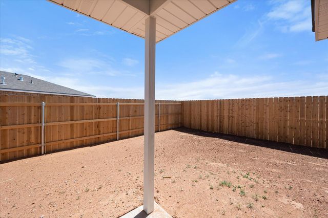 517 E 24th Street, Wolfforth, TX 79382