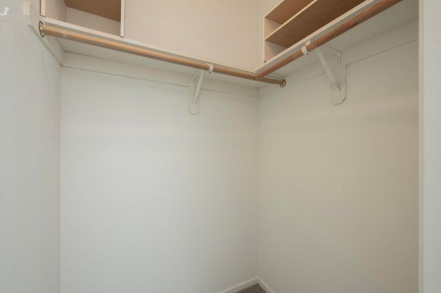 2738 W Ceres Court, Visalia, CA 93291