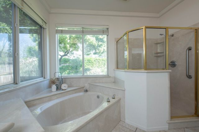 2738 W Ceres Court, Visalia, CA 93291