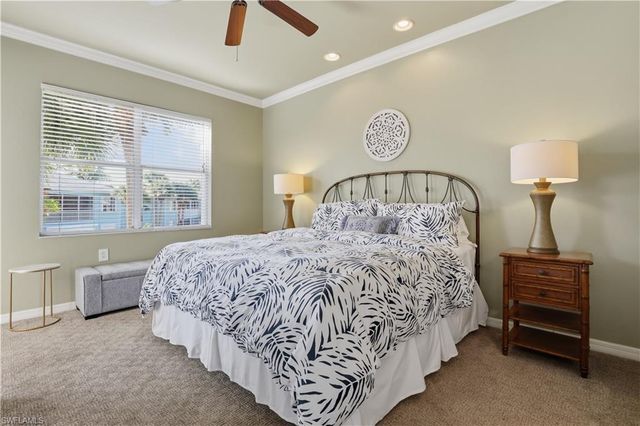 1214 Sweetwater LN # 2306, Naples, FL 34110