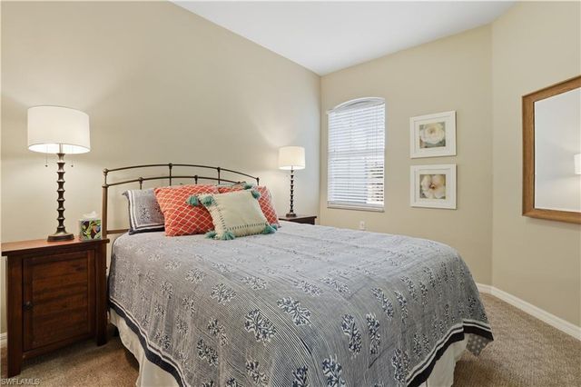 1214 Sweetwater LN # 2306, Naples, FL 34110