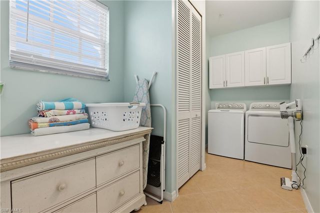 1214 Sweetwater LN # 2306, Naples, FL 34110