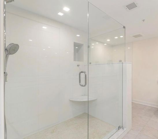 2450 Presidential Way 505, West Palm Beach, FL 33401