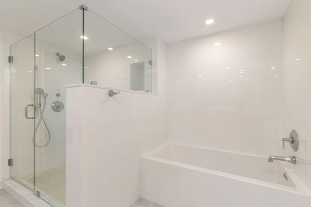 2450 Presidential Way 505, West Palm Beach, FL 33401