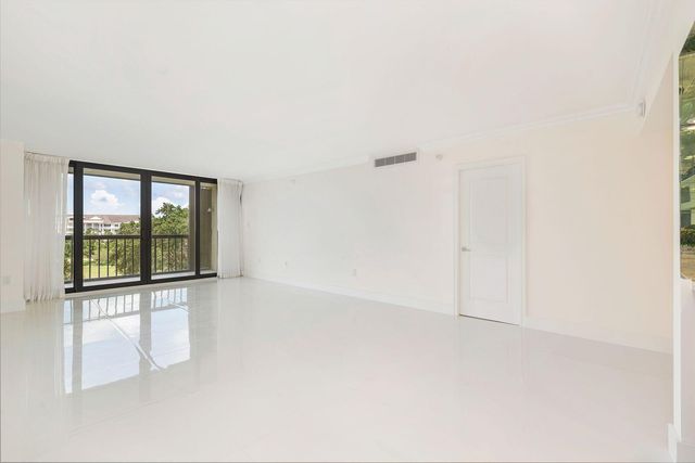 2450 Presidential Way 505, West Palm Beach, FL 33401