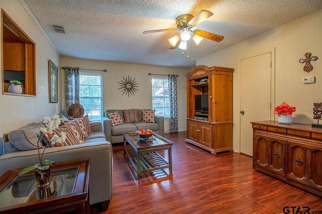 8212 Highway 80, Grand Saline, TX 75140