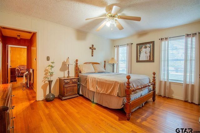 8212 Highway 80, Grand Saline, TX 75140