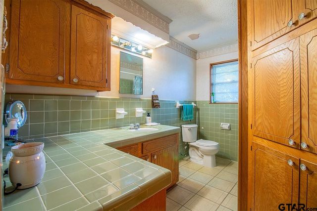 8212 Highway 80, Grand Saline, TX 75140