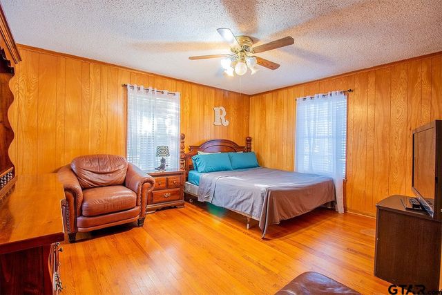 8212 Highway 80, Grand Saline, TX 75140