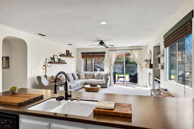 1170 Broken Spur Way, Plumas Lake, CA 95961