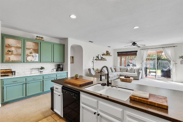 1170 Broken Spur Way, Plumas Lake, CA 95961