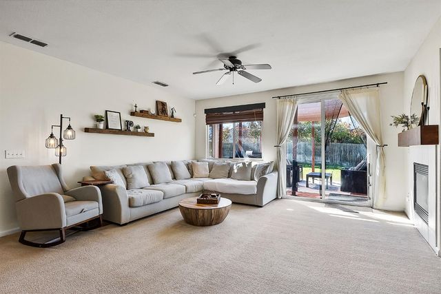 1170 Broken Spur Way, Plumas Lake, CA 95961