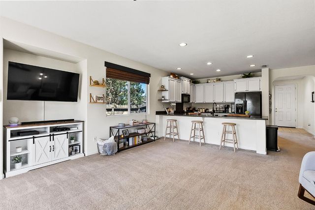 1170 Broken Spur Way, Plumas Lake, CA 95961