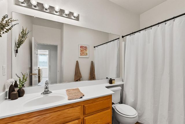 1170 Broken Spur Way, Plumas Lake, CA 95961