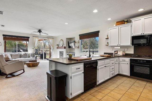 1170 Broken Spur Way, Plumas Lake, CA 95961