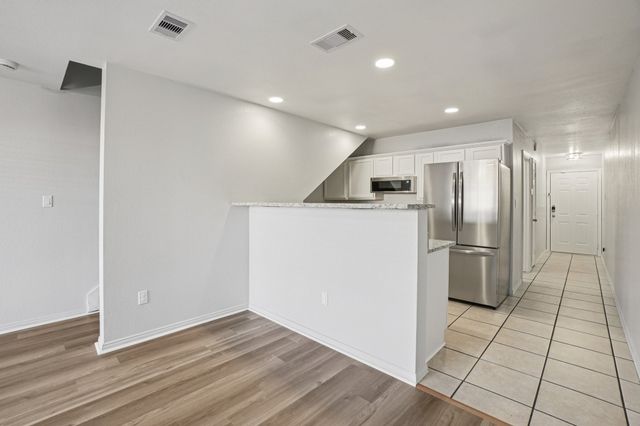 4021 Preferred Place, Dallas, TX 75237