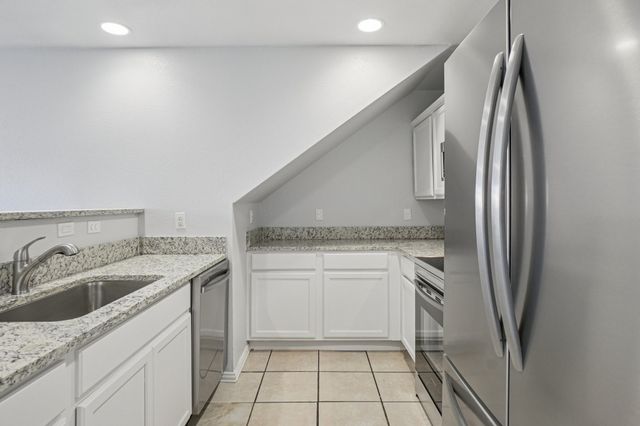 4021 Preferred Place, Dallas, TX 75237