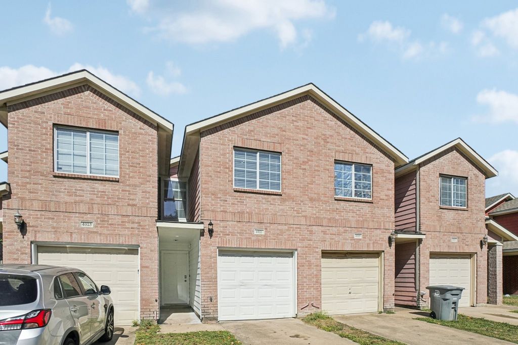 4021 Preferred Place, Dallas, TX 75237