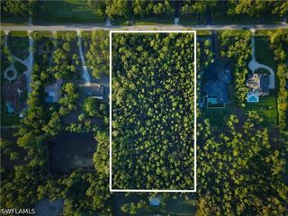 6732 Sandalwood LN, Naples, FL 34109